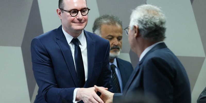 CCJ do Senado aprova indicação de Cristiano Zanin para vaga no STF