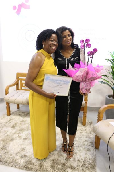 Fatima Lima recebe homenagem na Aciap – Barra Mansa