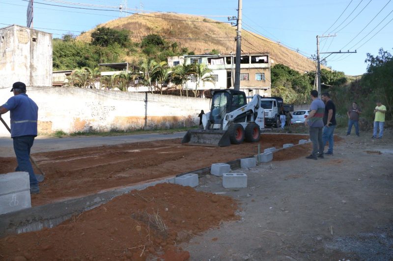Prefeitura inicia construcao de espaco de convivencia no bairro Apostolo