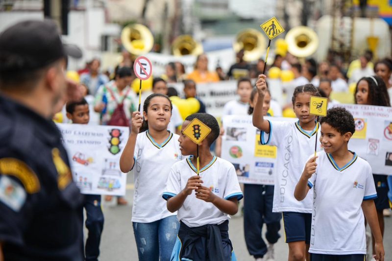 Programa de Educacao no Transito leva conscientizacao a motoristas e