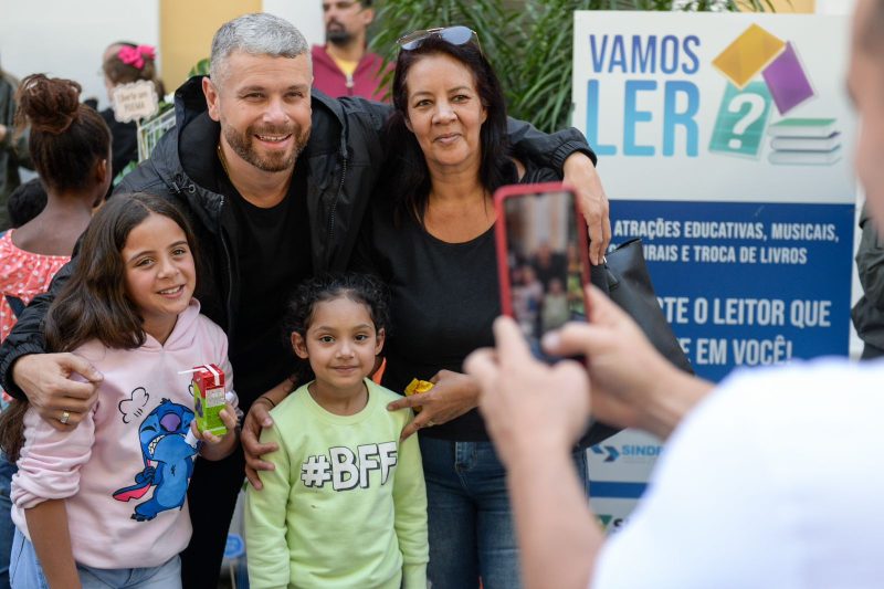 Projeto Vamos Ler reune multidao em Barra Mansa – Barra