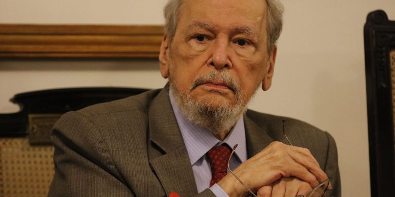 Corpo do ex-ministro Sepúlveda Pertence é sepultado em Brasília
