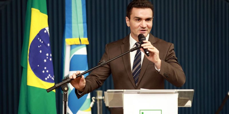 Celso Sabino aceita convite de Lula para o Ministério do Turismo