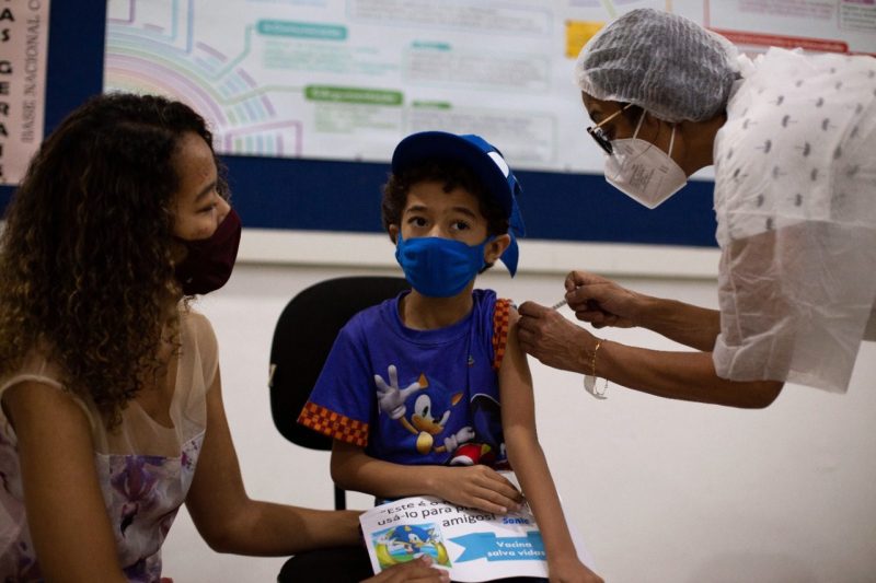 Volta Redonda retoma vacinação contra Covid-19 nesta terça-feira para crianças de 6 meses a 4 anos