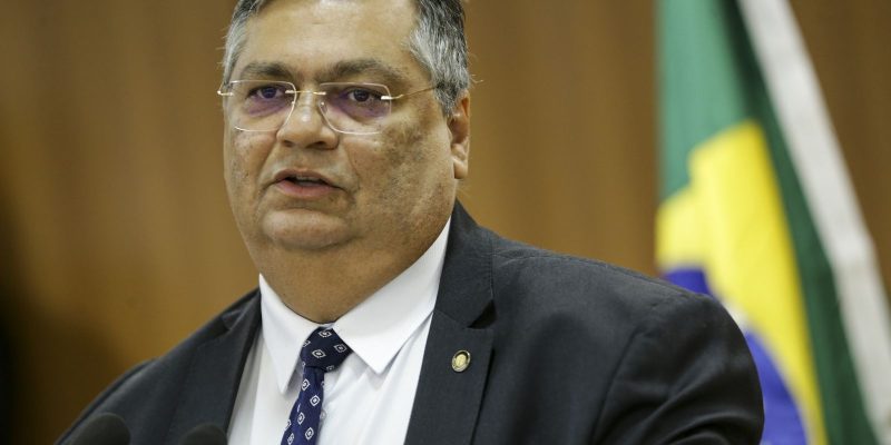 Dino diz que depoimento à CPMI traz peças de quebra-cabeça