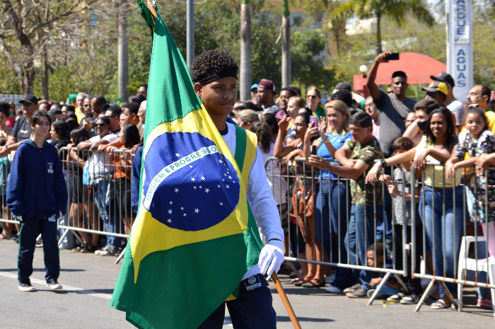 DESFILE CÍVICO EM COMEMORAÇÃO AOS 201 ANOS DE INDEPENDÊNCIA DO BRASIL ACONTECE NESTA QUINTA-FEIRA EM RESENDE