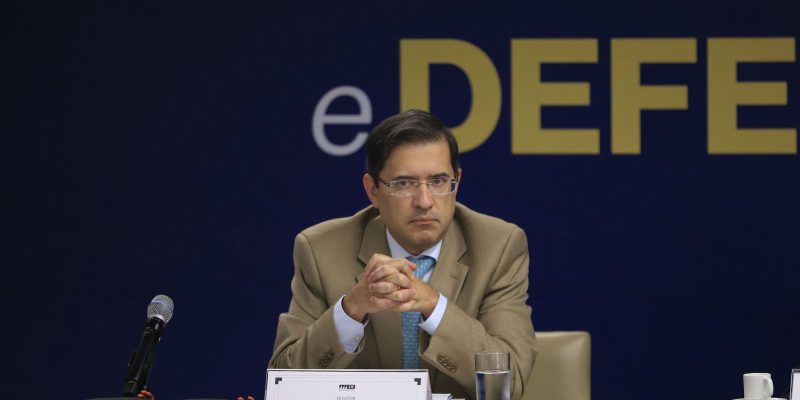Fake news destrói e mata, diz especialista em seminário no STF
