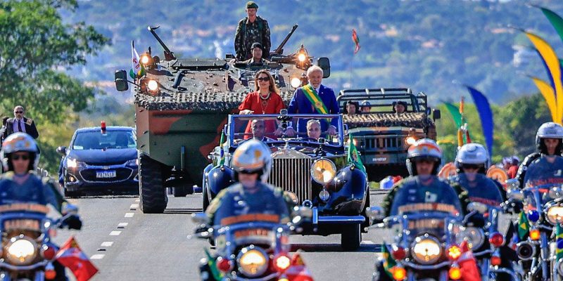Desfile de 7 de setembro emociona público