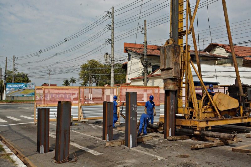 Construção de viaduto no bairro Niterói avança para nova etapa, em Volta Redonda