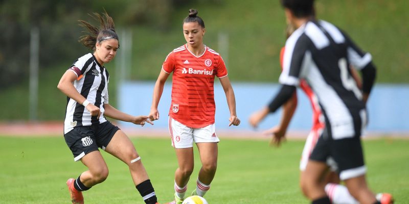 Migrações concentram futuro do futebol feminino no Sul e Sudeste
