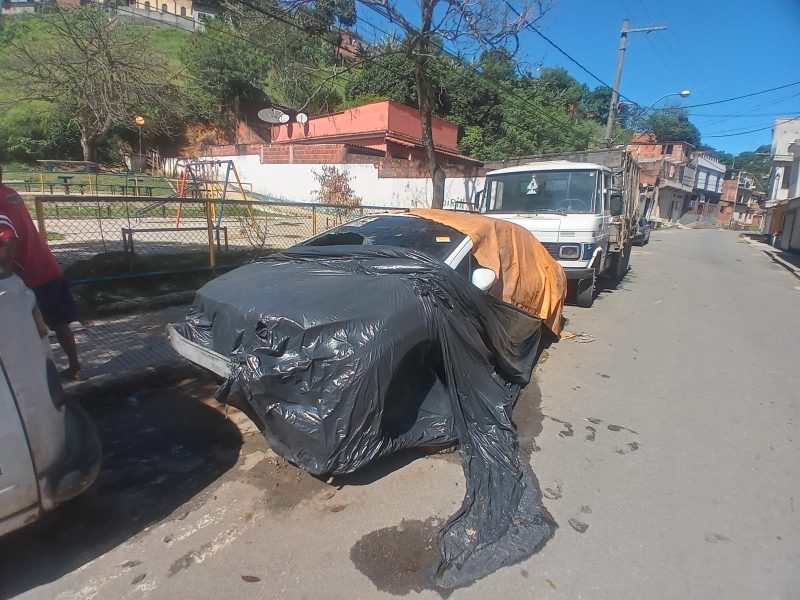 ‘VR em Ordem’: operações em setembro removeram 39 veículos em situação irregular das ruas de Volta Redonda