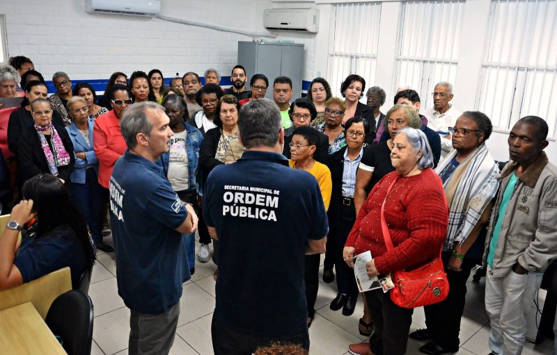 Participantes da Melhor Idade de Volta Redonda recebem diplomas de ‘Amigos da Ordem Pública’