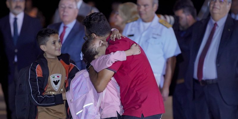 Grupo de resgatados da Faixa de Gaza chega em Brasília