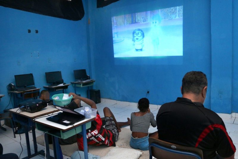 Assistidos pelo Centro Pop de Barra Mansa participam do ‘Cine