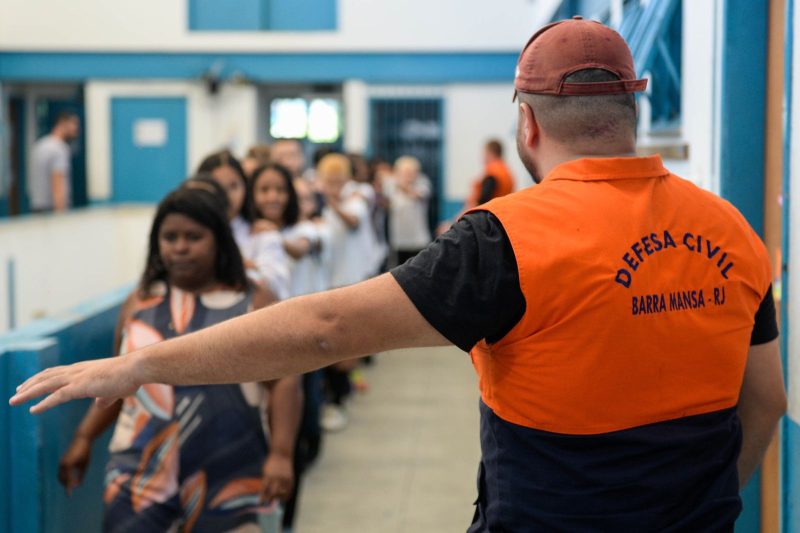 Defesa Civil de Barra Mansa faz simulado de evacuacao com