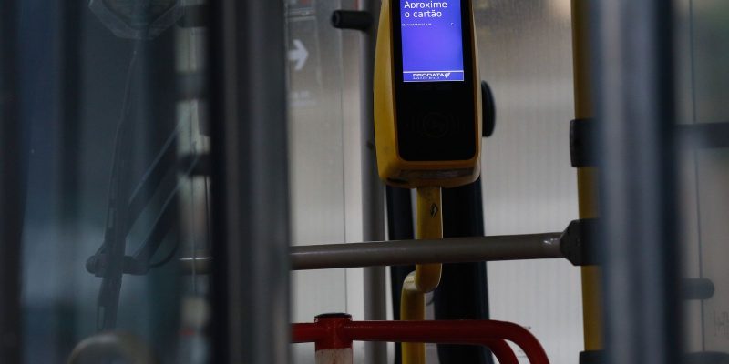 Prefeitura de SP estuda ônibus de graça aos domingos e à noite