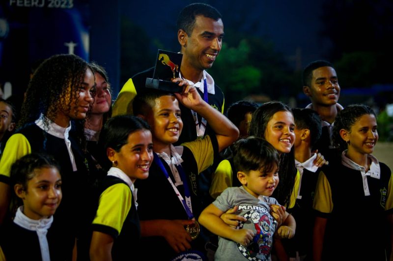 Alunos da Escola Municipal de Hipismo de Volta Redonda conquistam pÃ³dios em competiÃ§Ãµes no Rio