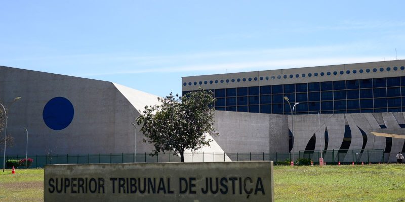 STJ multa sindicato dos auditores da Receita em R$ 1,3 milhão