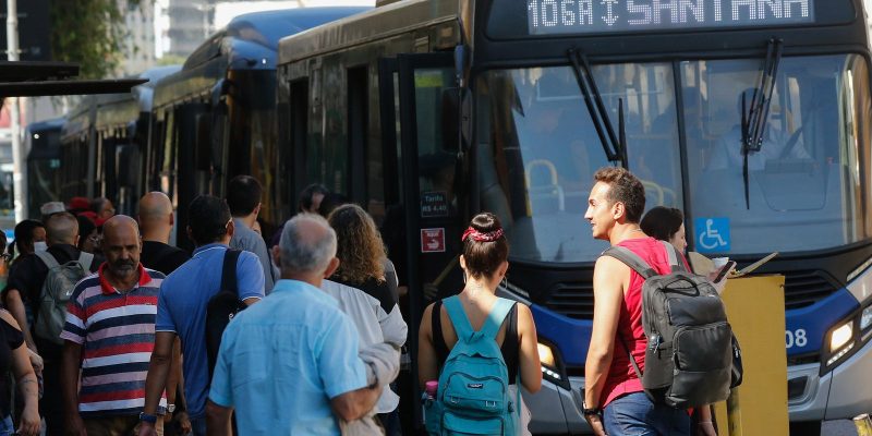 Capital paulista anuncia passe livre nos ônibus aos domingos