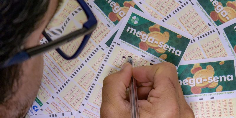 Mega-Sena sorteia R$ 3 milhões neste sábado