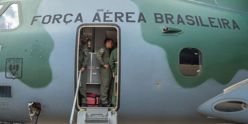 Voo para resgatar mais brasileiros em Gaza decola na quinta