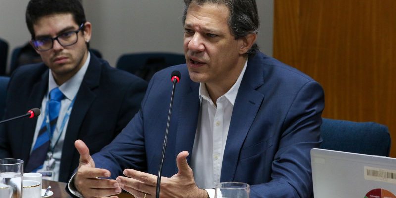 Agricultura vai querer voltar para mercado de carbono, diz Haddad