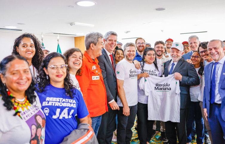 Ricardo Stuckert/PR Brasíia (DF), 15.12.2023 - Presidente da República, Luiz Inácio Lula da Silva, saciona Projeto de Lei n° 27882019 que institui a Política Nacional de Direitos das Populações Atingidas por Barragens (PNAB). Foto: Ricardo Stuckert/PR