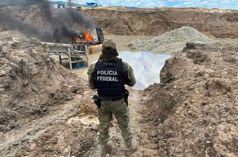 Polícia Federal Operação Manon - PF e Exército Brasileiro combatem garimpo ilegal na Terra Indígena Sararé e crimes transfronteiriços. Foto: Polícia Federal