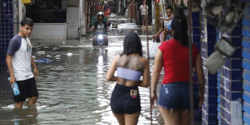 Maioria da população já sofreu com eventos climáticos extremos