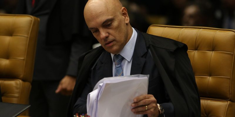 Moraes autorizou busca contra deputado Carlos Jordy a pedido da PGR