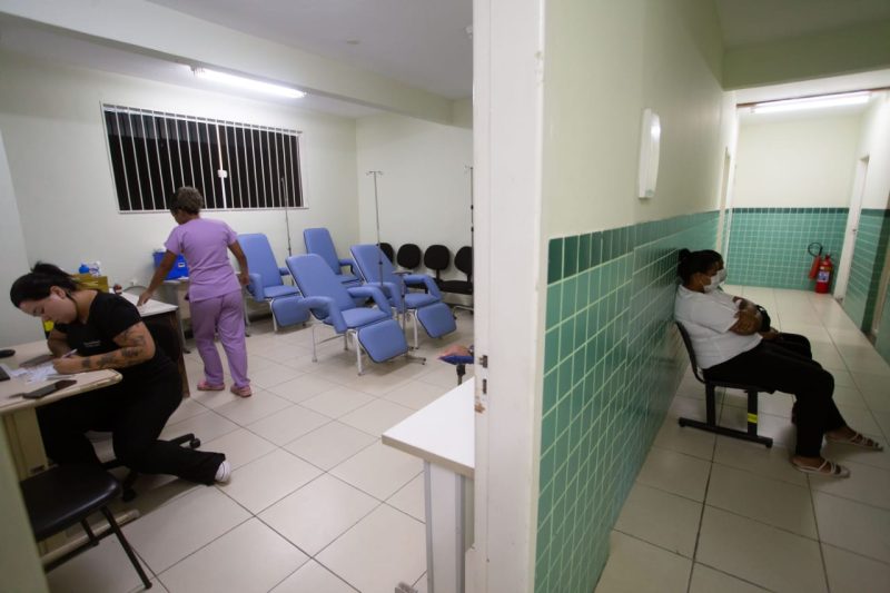 Unidades de saúde de Volta Redonda recebem medicamentos e equipamentos para atender pacientes com suspeita ou confirmação de dengue