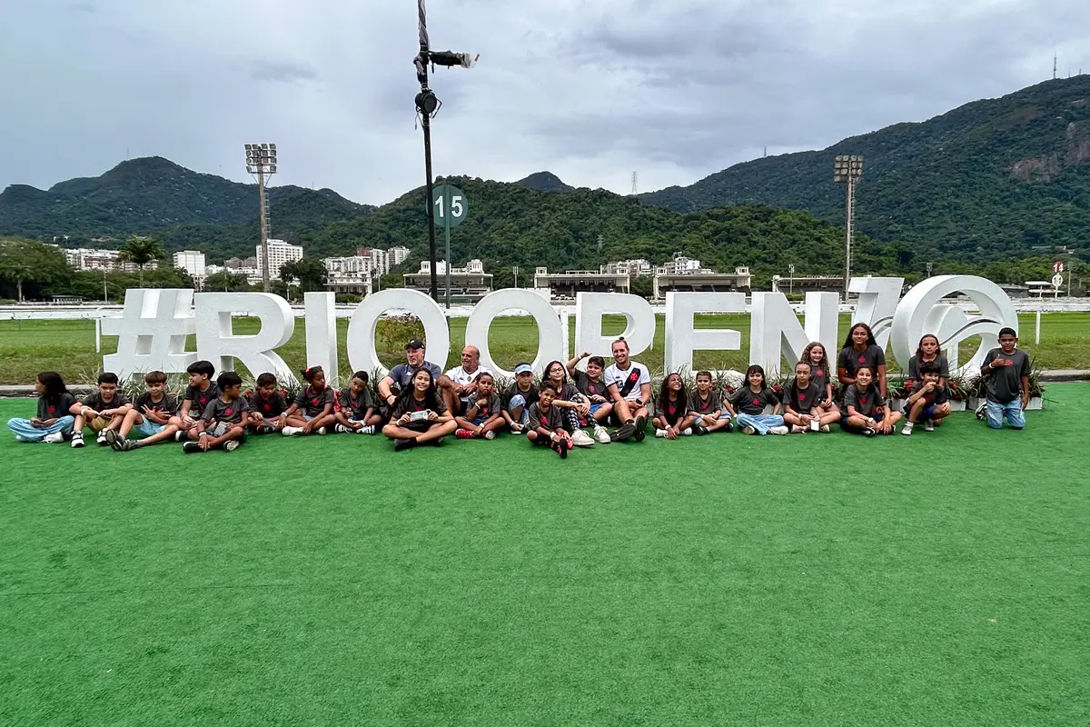 crianças e adolescentes de projetos sociais para o Rio Open