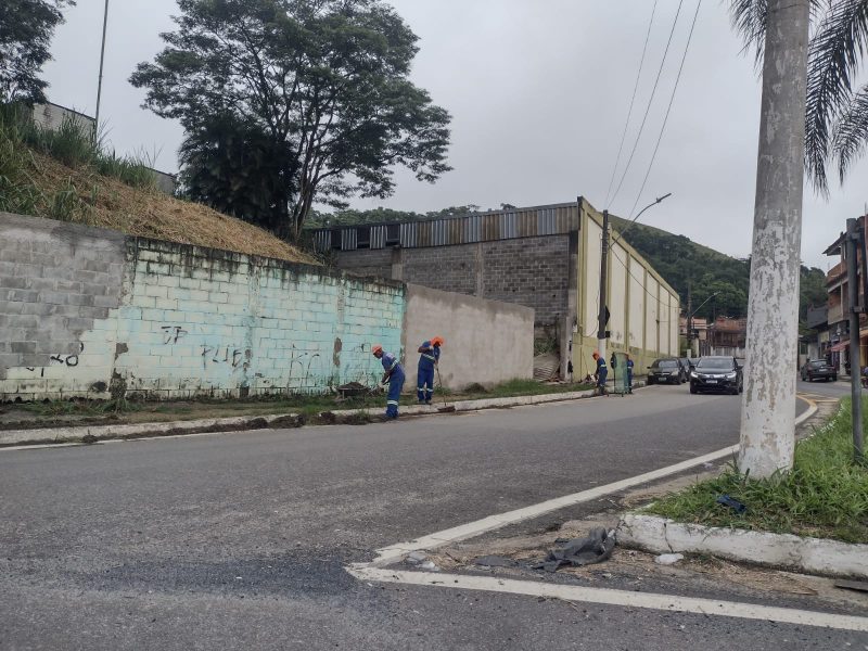 Saae de Barra Mansa segue com servicos de limpeza –