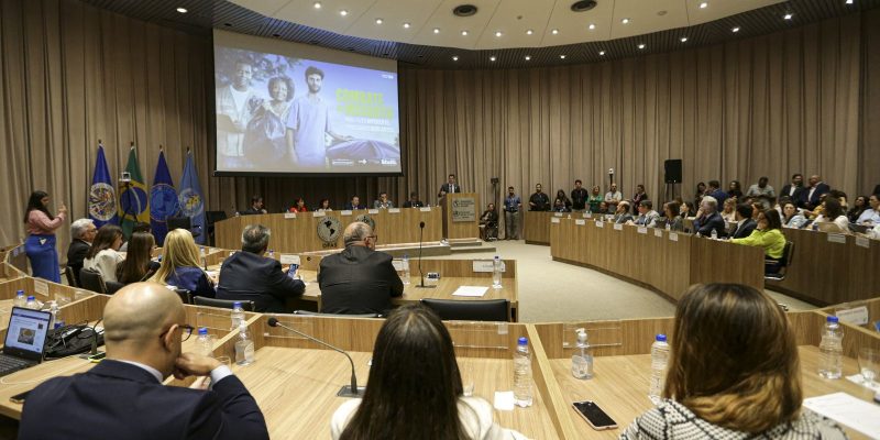 Saúde anuncia centro de emergência para conter epidemia de dengue