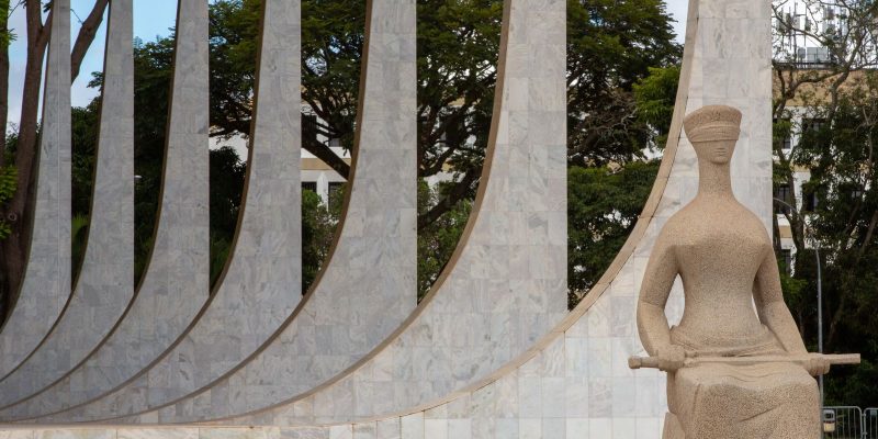 STF julga os limites da atuação e subordinação das Forças Armadas