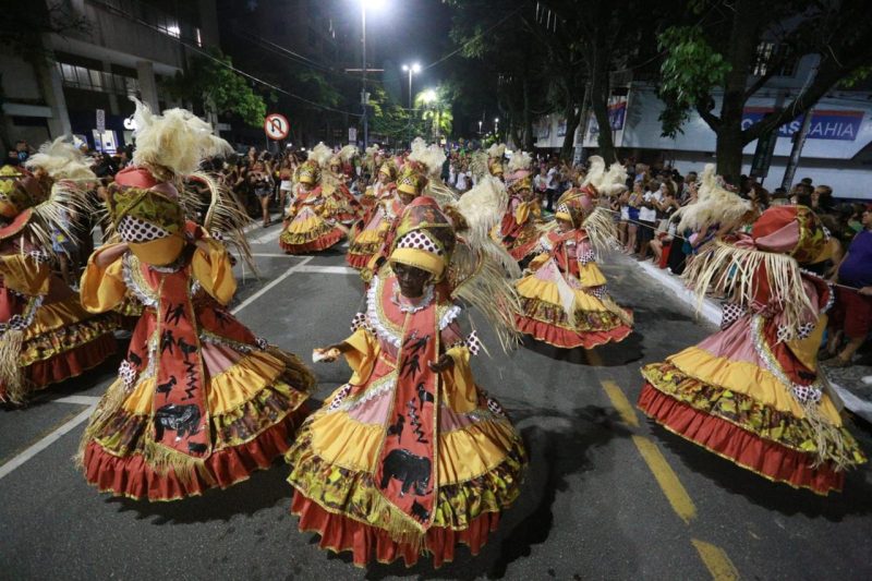 Bloco da Vida e Viradouro se apresentam em Volta Redonda