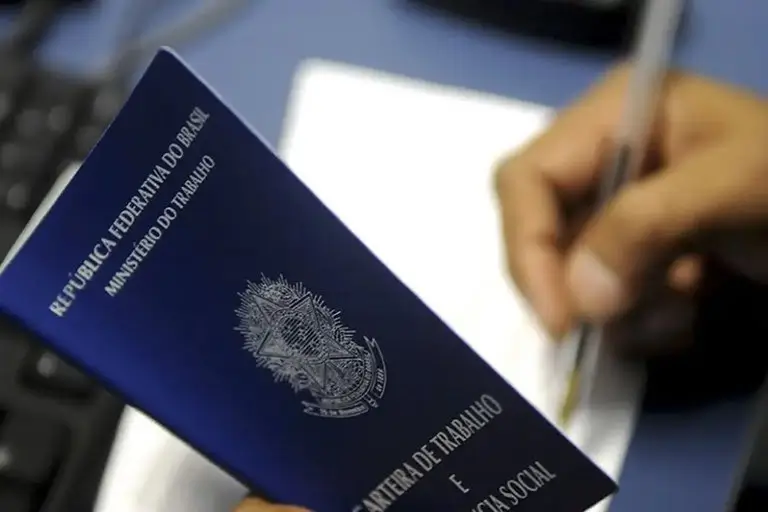 Brasil gera 306 mil novos postos de trabalho