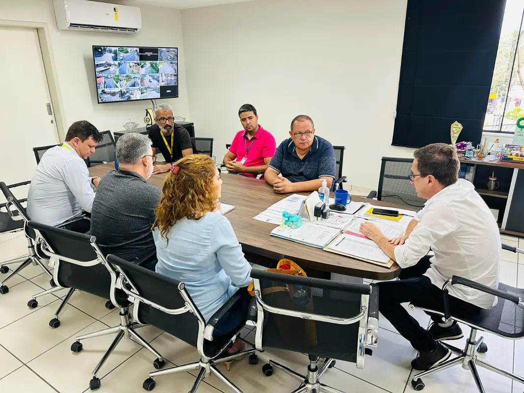 Obras do viaduto do Parque Maíra em Pinheiral