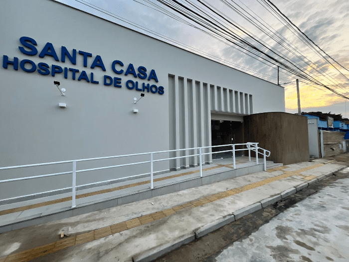 RESENDE INAUGURA PRIMEIRO HOSPITAL DE OLHOS DA REGIÃO SUL FLUMINENSE