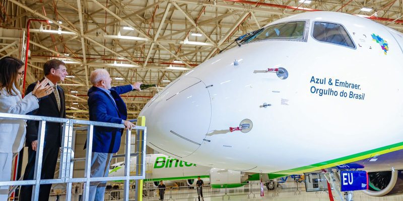 Durante visita de Lula, Embraer anuncia investimentos de R$ 2 bilhões
