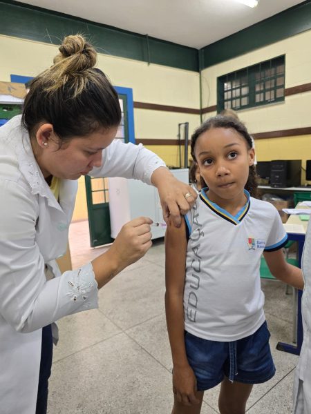 Barra Mansa realiza Dia D da vacinacao da Influenza nas