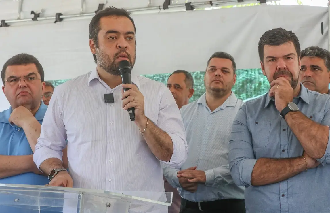 Cláudio Castro anuncia construção de três novas delegacias em Macaé e vistoria obra na cidade