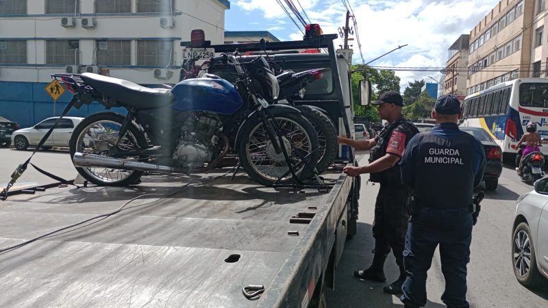 Volta Redonda: Sistema Integrado de Segurança retira das ruas moto furtada e outra barulhenta