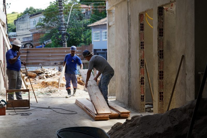 Obra de reconstrução de escola para cegos e pessoas com deficiência visual está 60% concluída em Volta Redonda