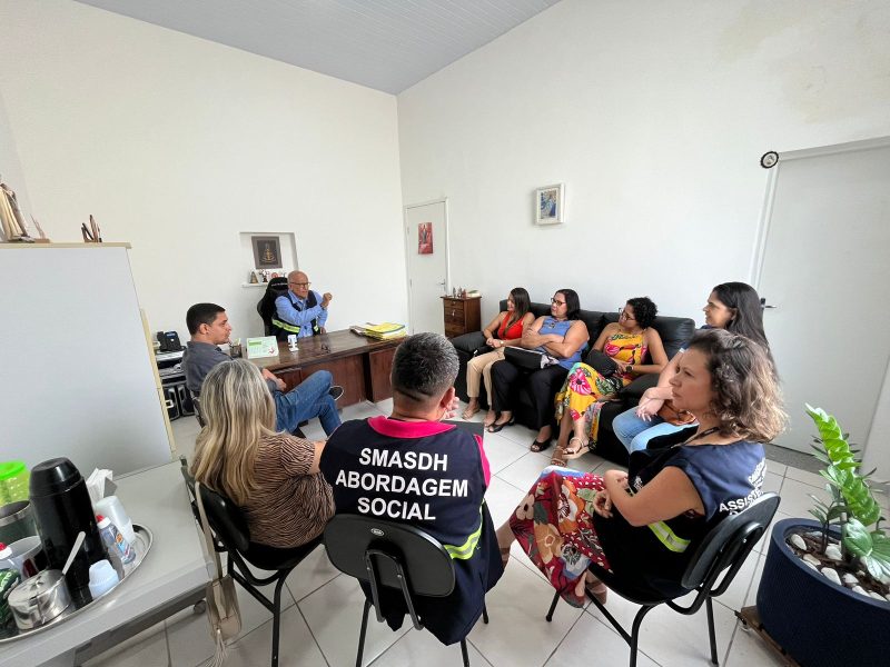 Secretaria de Assistencia Social de Barra Mansa realiza reuniao de