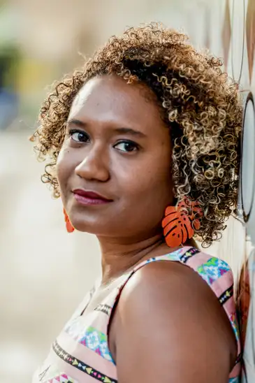 Janine Moraes/Divulgação Rio de Janeiro (RJ) 13/04/2024 - Personagem Maíra Brito - Dia da Mulher Sambista: música como lugar de luta e resistência. Data homenageia Dona Ivone Lara, um dos maiores nomes do samba no país
Foto: Janine Moraes/Divulgação