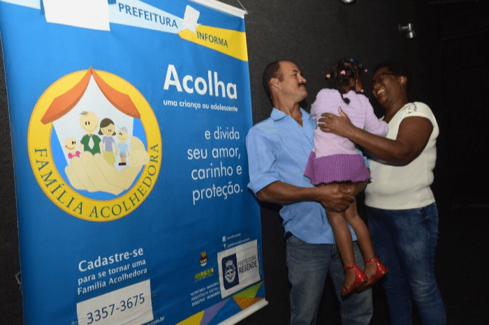 PREFEITURA DE RESENDE REALIZA EXPOSIÇÃO FOTOGRÁFICA SOBRE O ACOLHIMENTO DE CRIANÇAS E ADOLESCENTES 