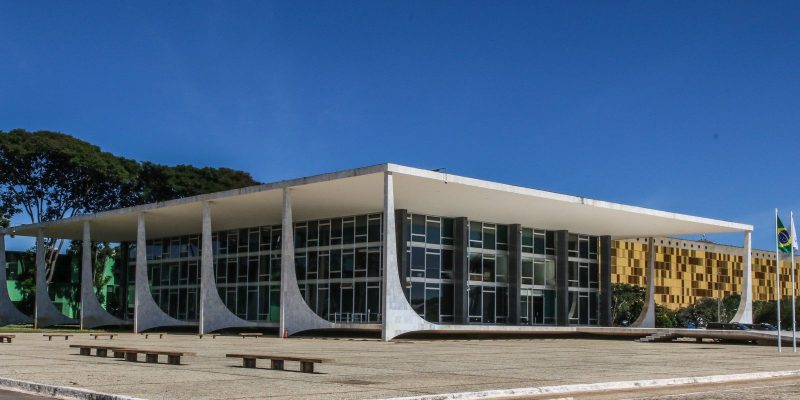 STF suspende julgamento de norma do CFM que proibiu assistolia fetal