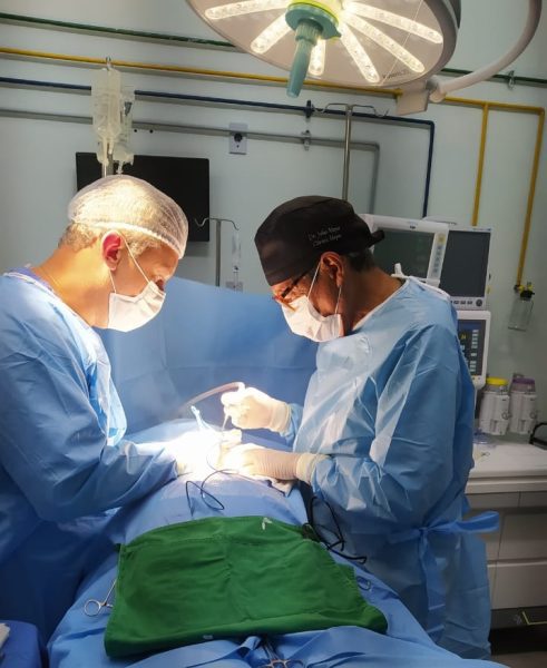 ‘Coluna Reta’ alcança marca de 50 cirurgias em Volta Redonda