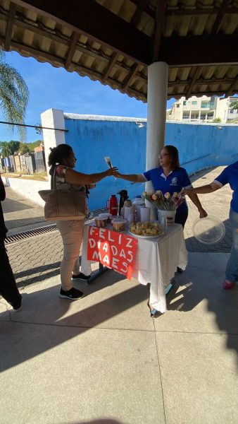 Secretaria de Assistencia Social realiza acao especial no Cemiterio Municipal